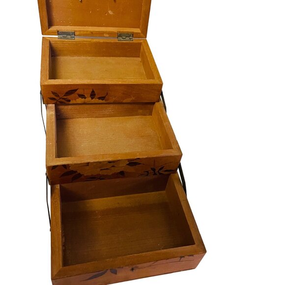 Vintage Wooden Expandable Sewing Box With Floral Design Hinged Lid 3 Tears 4 1/2 - Picture 6 of 11